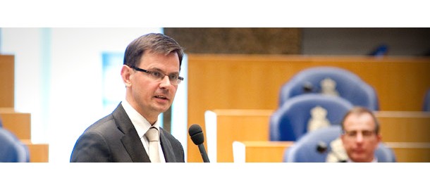 20110426-rouvoet-debat-kamer