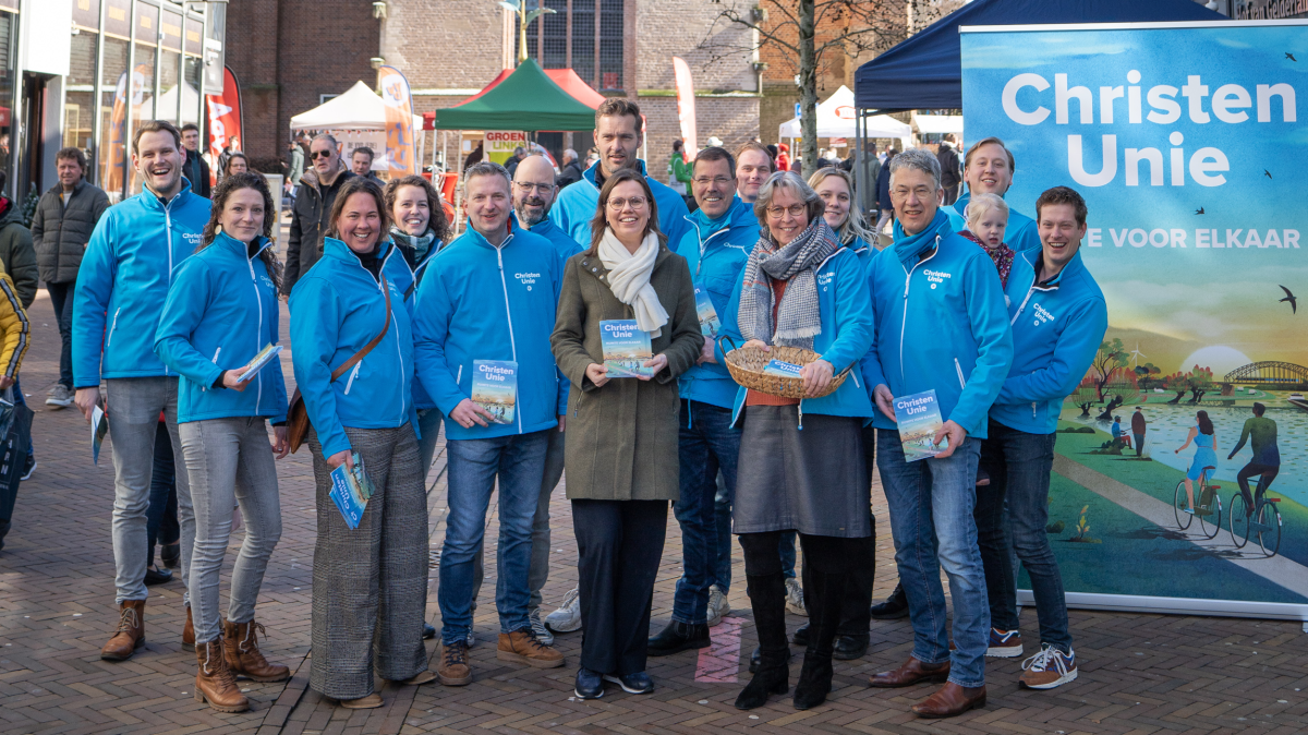 Groepsfoto op campagne in Ede