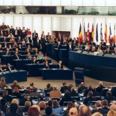 vergadering in hemicycle vooraanzicht