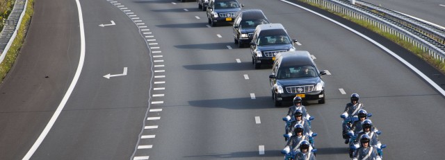 Convoy_of_MH-17_victims_on_the_highway