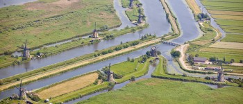 Polder en molens van boven.jpg