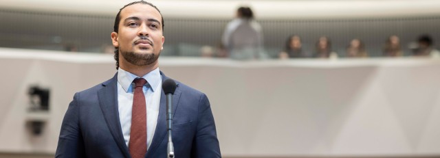Don Ceder bij microfoon Tweede Kamer_R4A6491.jpg