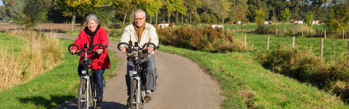 Senioren op de fiets.jpg